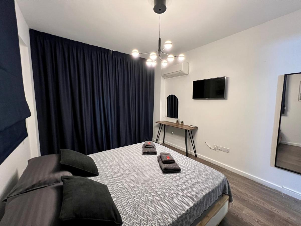 Fat Cow Apartments ラルナカ エクステリア 写真