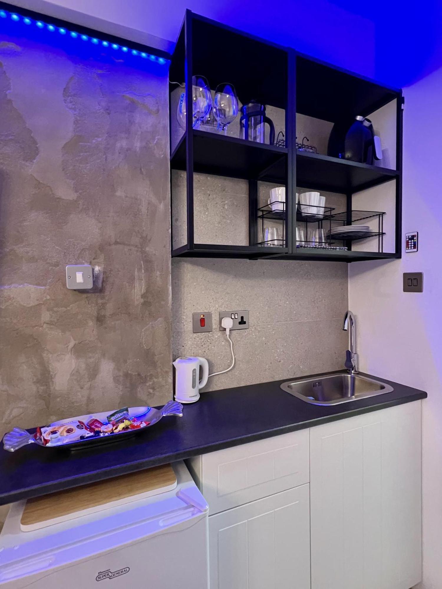 Fat Cow Apartments ラルナカ エクステリア 写真